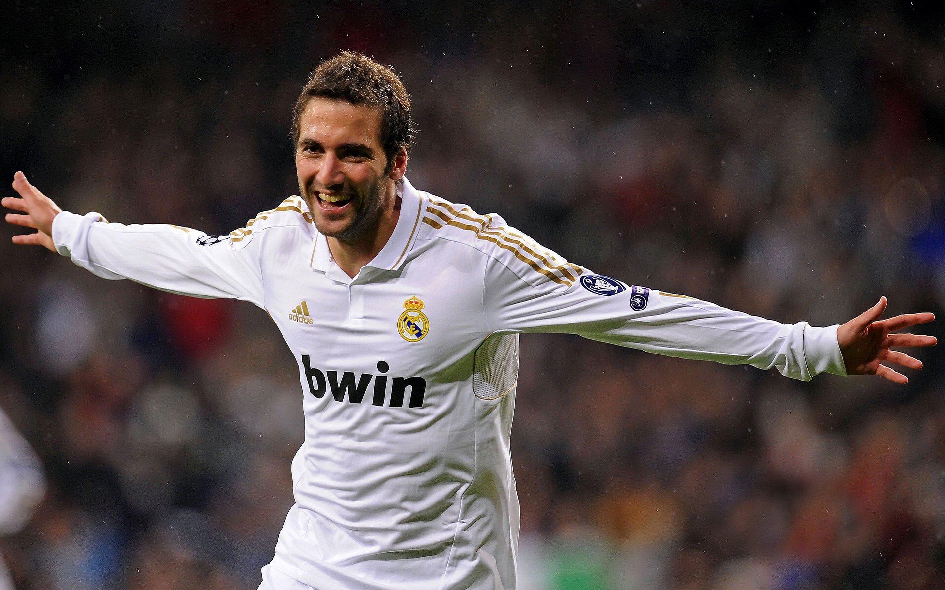 华体会体育网站入口-曼城迎来三连胜，哈兰德与福登合力打破多特防线，哈兰德 曼城球迷群